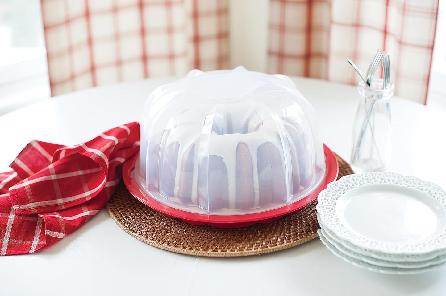 Nordic Ware Bundt Cake Keeper, 13"