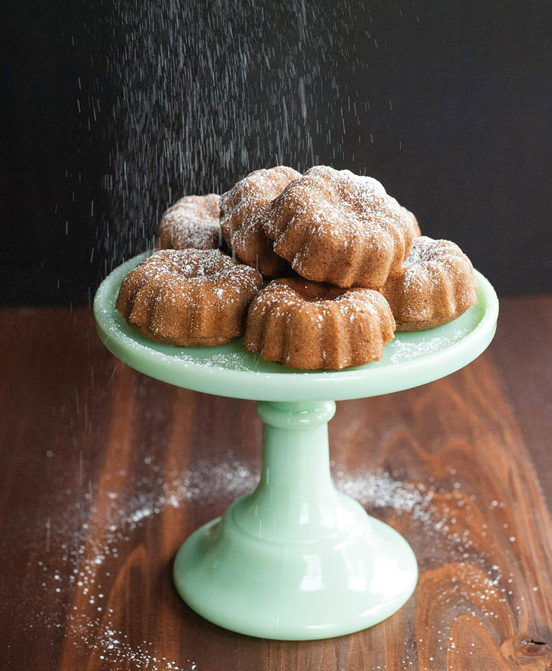 Nordic Ware Bundt Cupcake Pan, 12-cavities