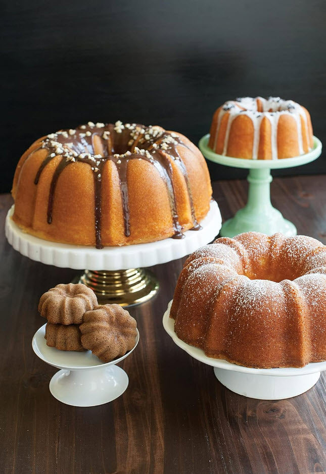 Nordic Ware Bundt Cupcake Pan, 12-cavities