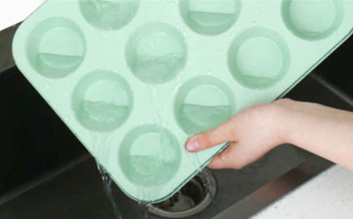 Cupcake Pan, 12-cup, Standard