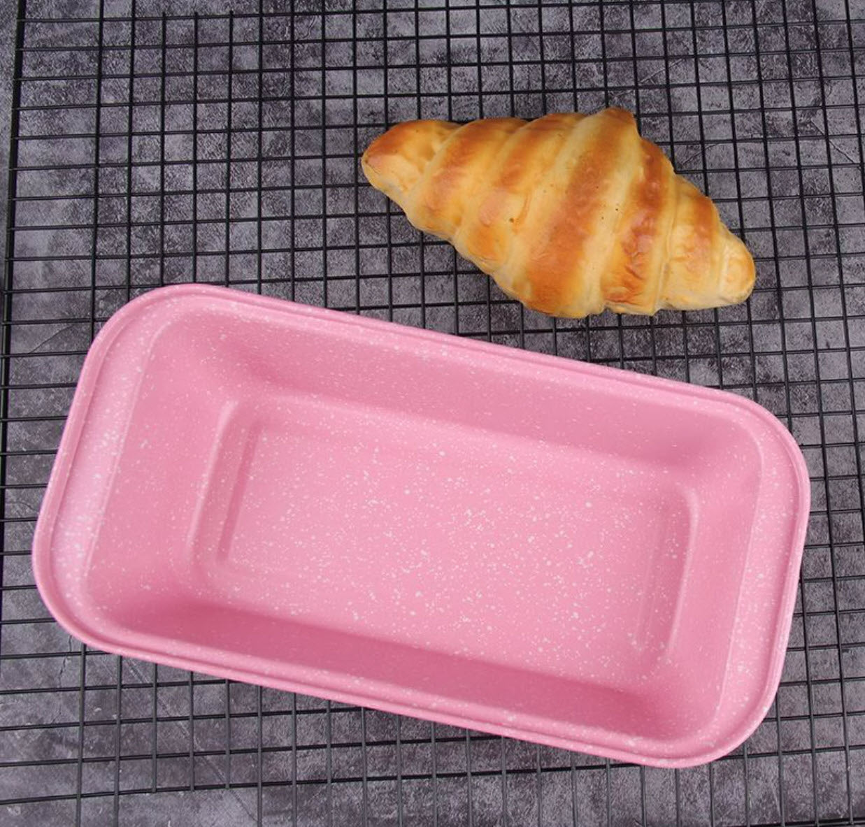 Bread Loaf Pan, 8", Pink